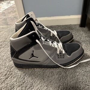Men’s 2013 black and gray Nike Air Jordan 1 Flight basketball Shoes